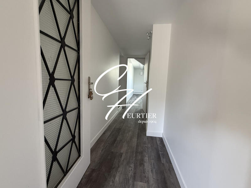 Appartement - 104 m² - 5 pièces