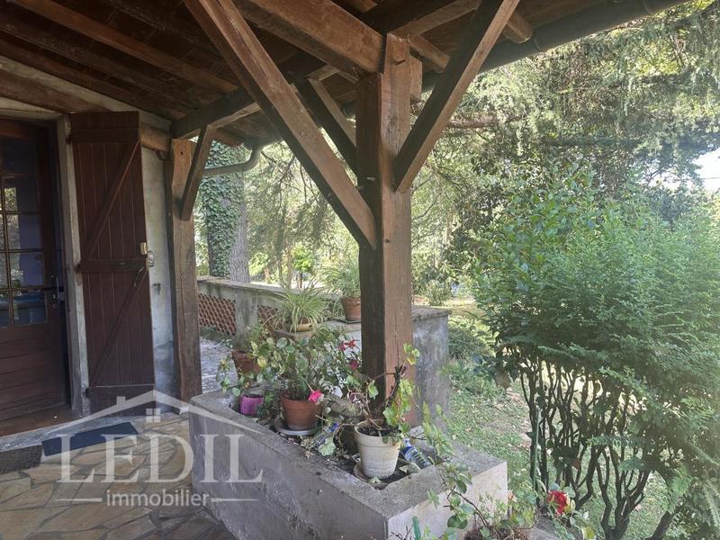 Maison - 225 m² - 6 pièces