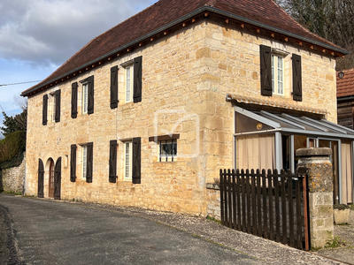 Maison - 130 m² - 8 pièces