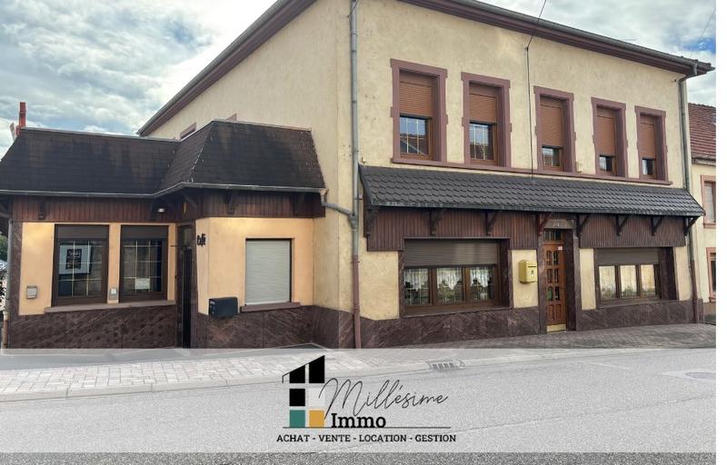 Maison ancienne - 466 m² - 11 pièces