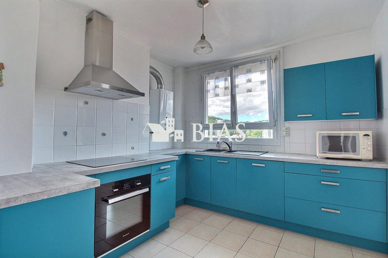 Appartement - 95 m² - 4 pièces