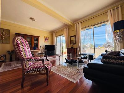 Appartement - 77 m² - 2 pièces