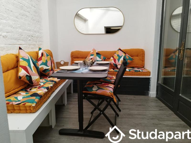 Chambre - 14 m² - 1 pièce