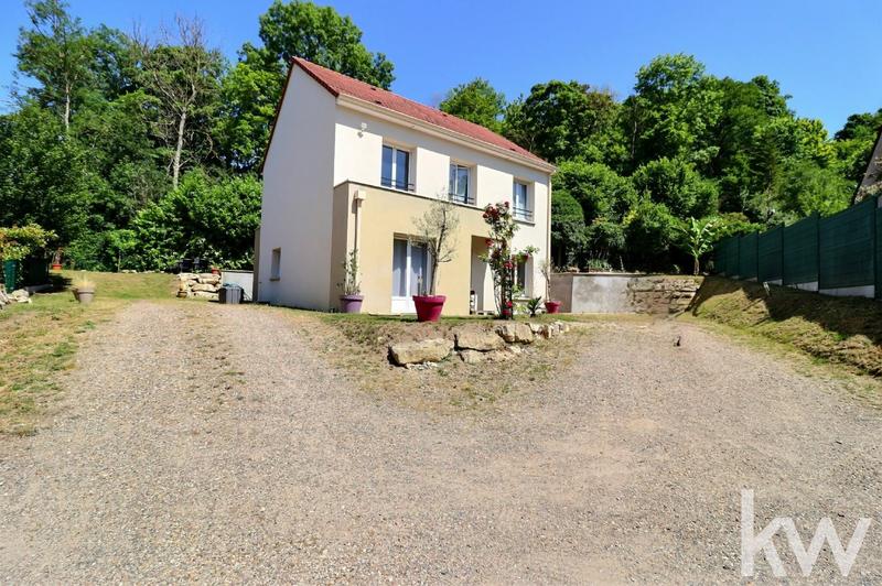 Maison - 131 m² - 6 pièces