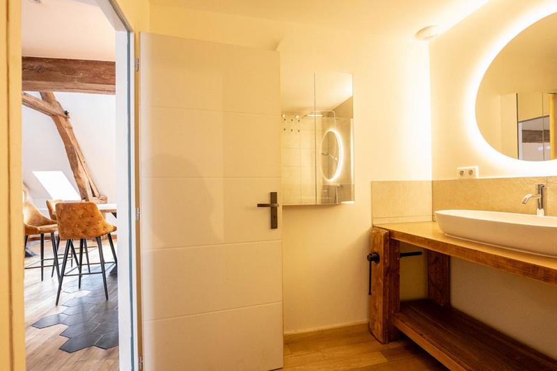 Appartement - 98 m² - 3 pièces