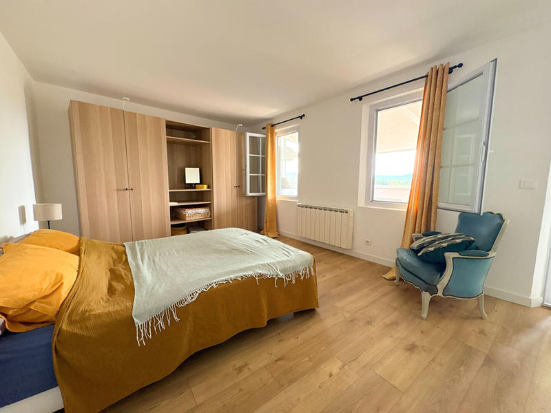 Maison - 151 m² - 6 pièces