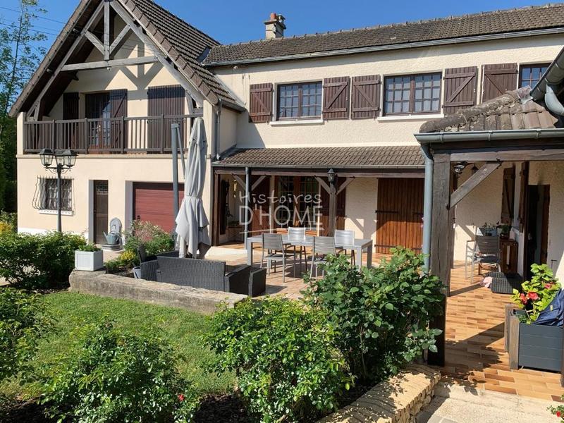 Maison - 190 m² - 9 pièces