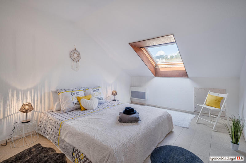 Appartement - 94 m² - 4 pièces