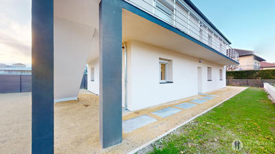 Appartement - 100 m² - 4 pièces