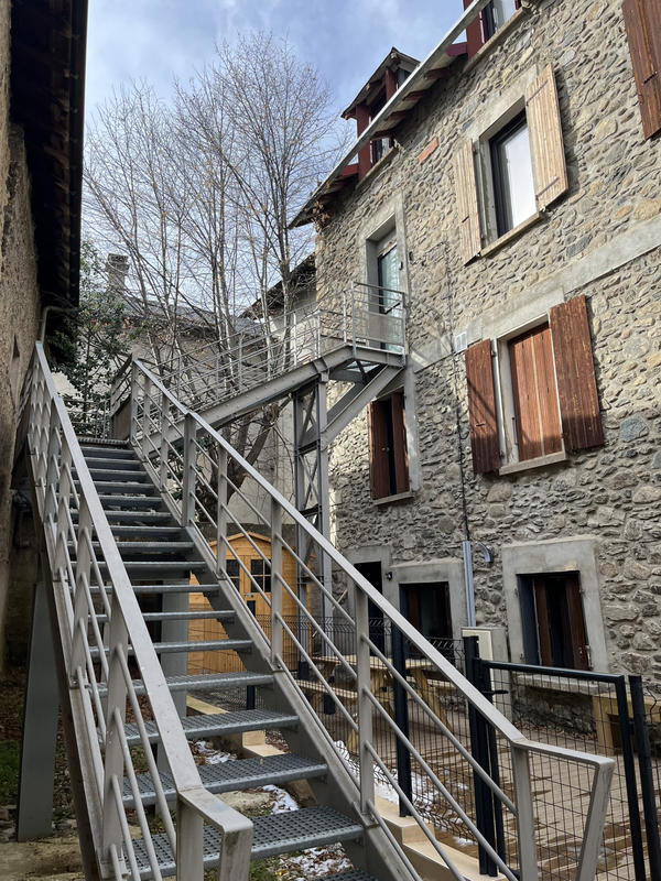 Appartement - 80 m² - 4 pièces