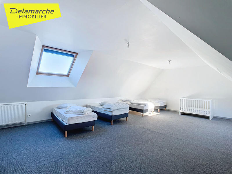 Maison - 215 m² - 6 pièces