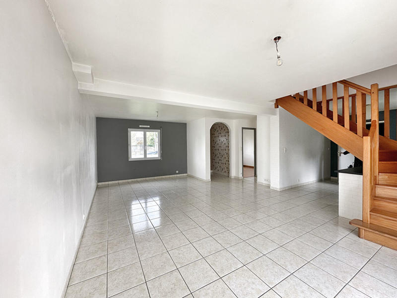 Maison - 92 m² - 6 pièces