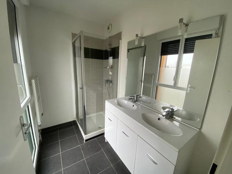 Appartement - 83 m² - 4 pièces