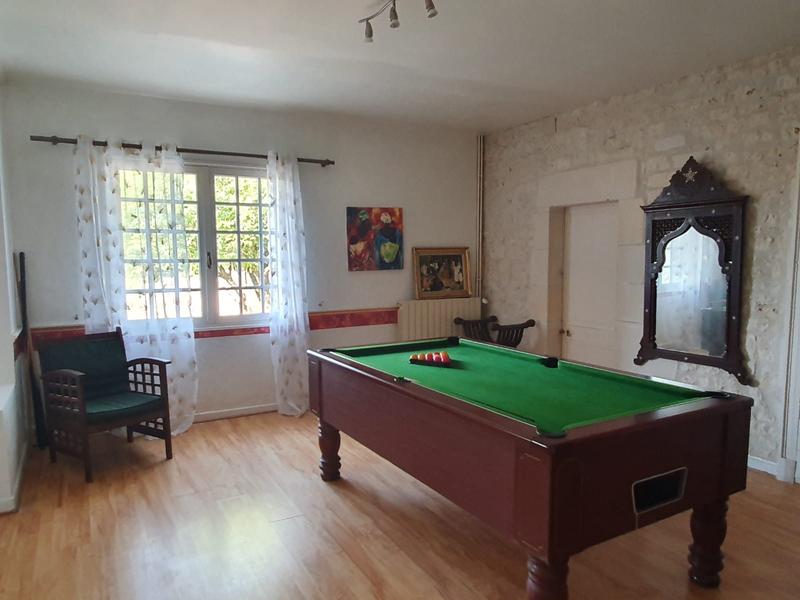 Maison - 245 m² - 7 pièces