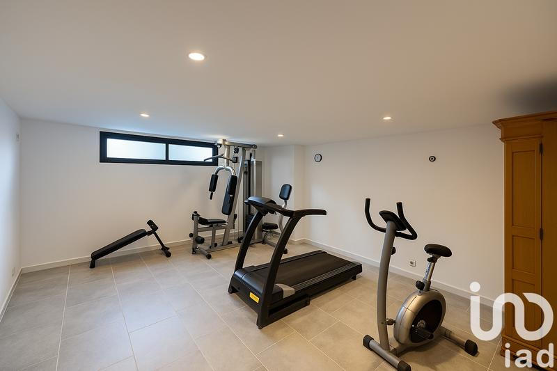 Maison - 212 m² - 5 pièces