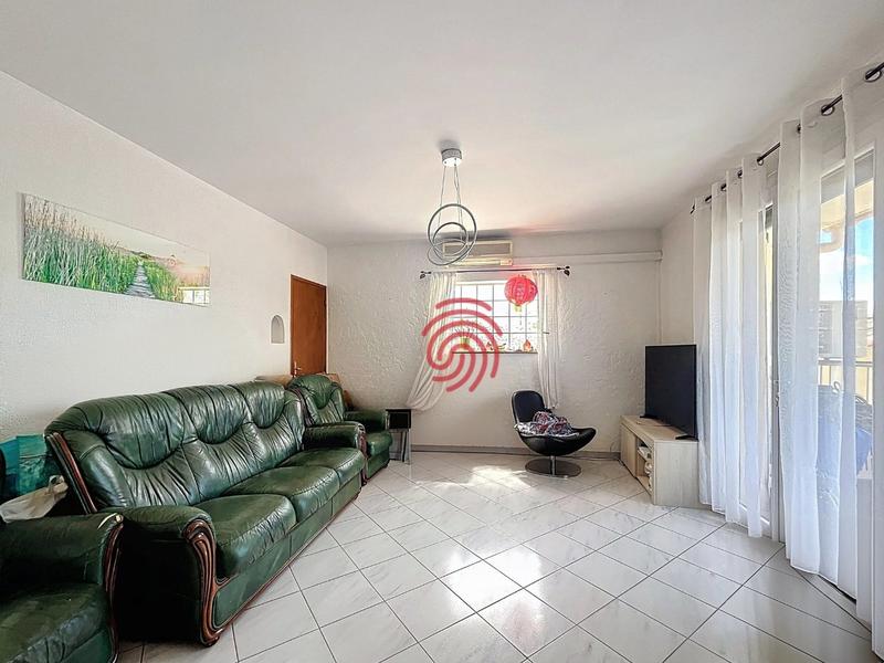 Maison - 179 m² - 7 pièces