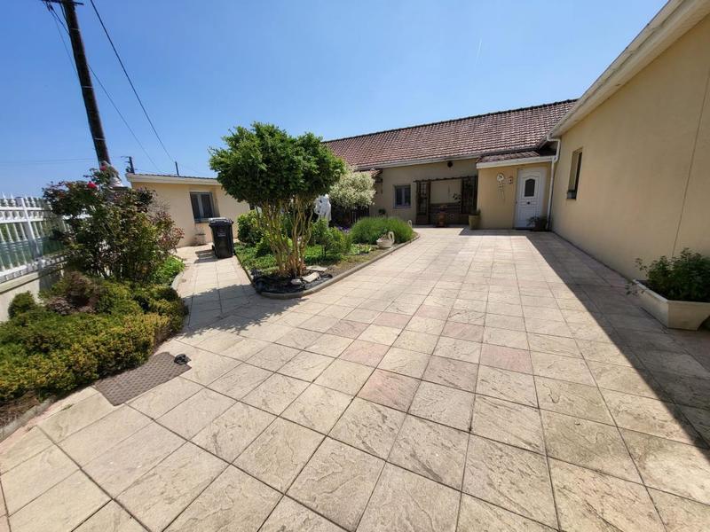 Maison de campagne - 220 m² - 6 pièces