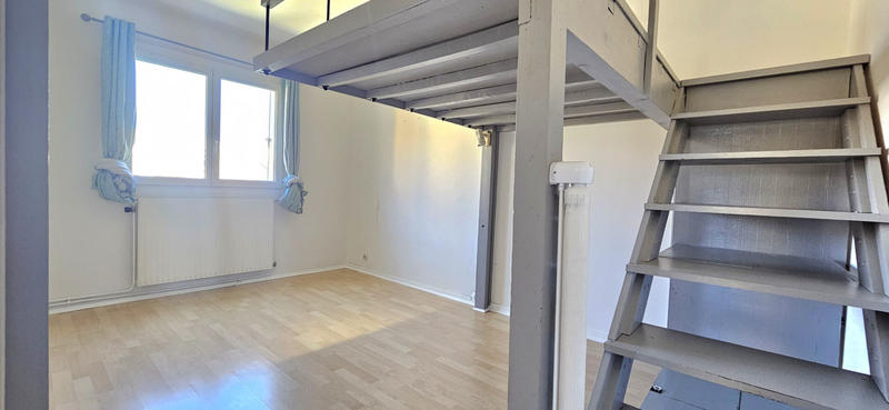 Appartement - 114 m² - 6 pièces