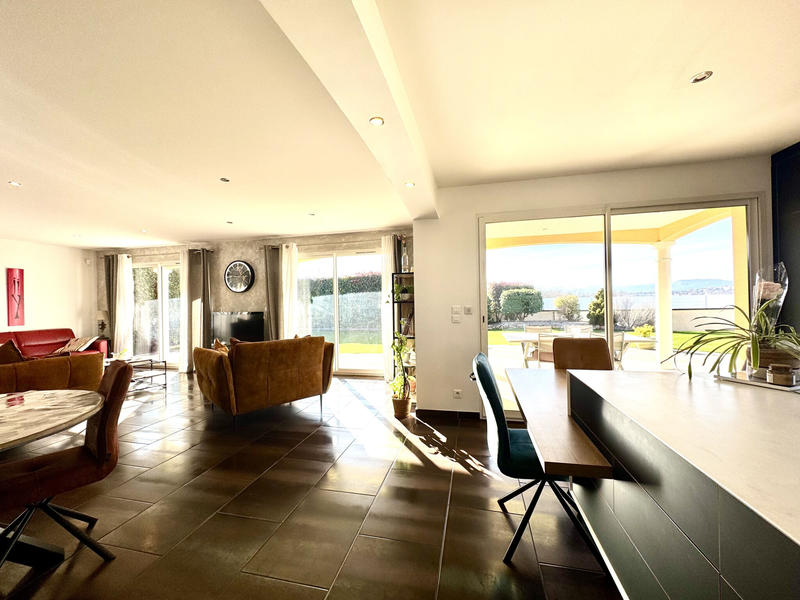 Maison - 150 m² - 5 pièces