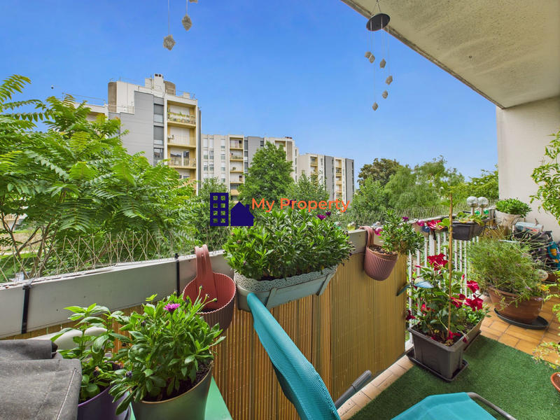 Appartement - 102 m² - 5 pièces