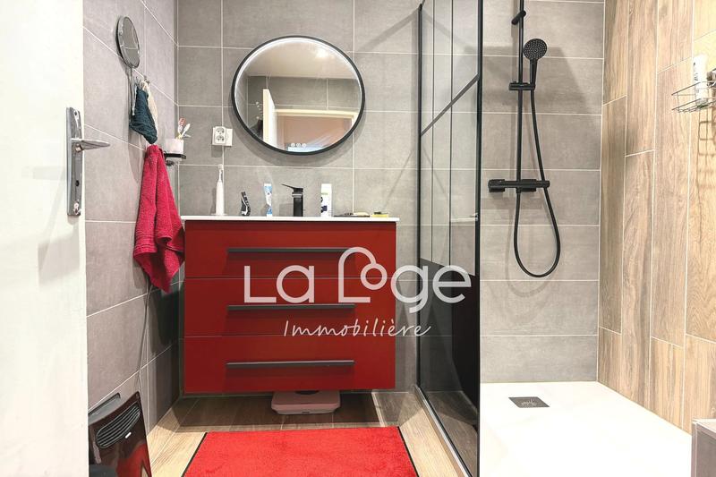Appartement - 81 m² - 3 pièces