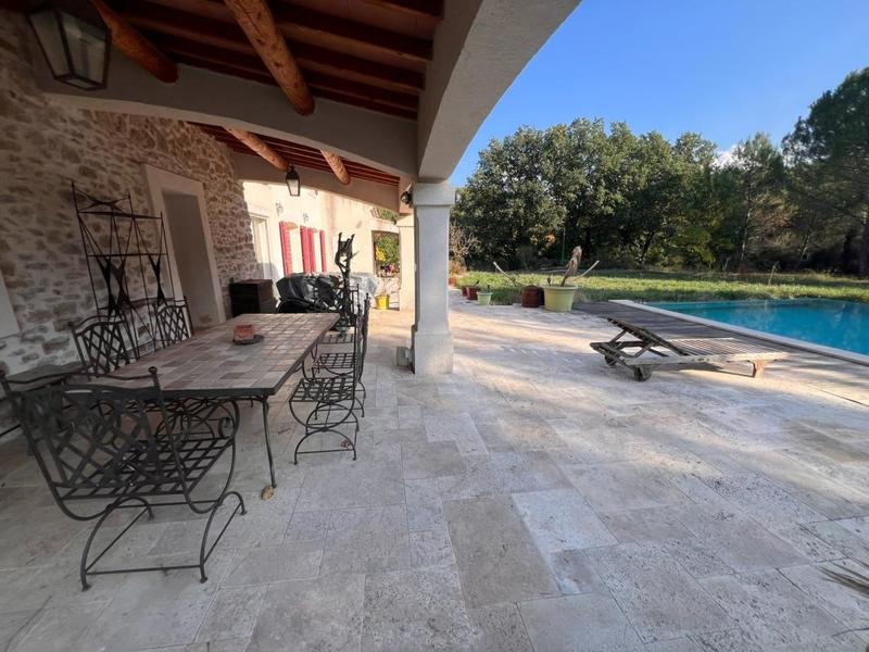 Villa - 269 m² - 8 pièces