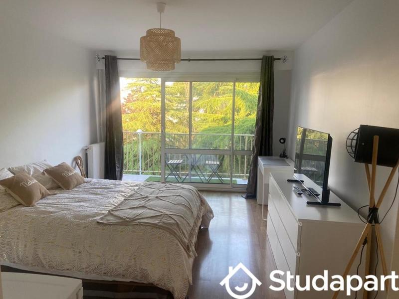 Chambre - 11 m² - 1 pièce