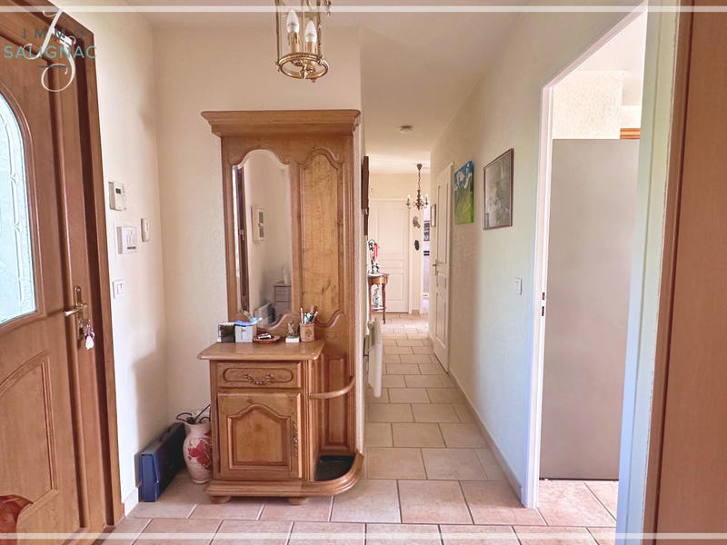 Maison - 121 m² - 5 pièces