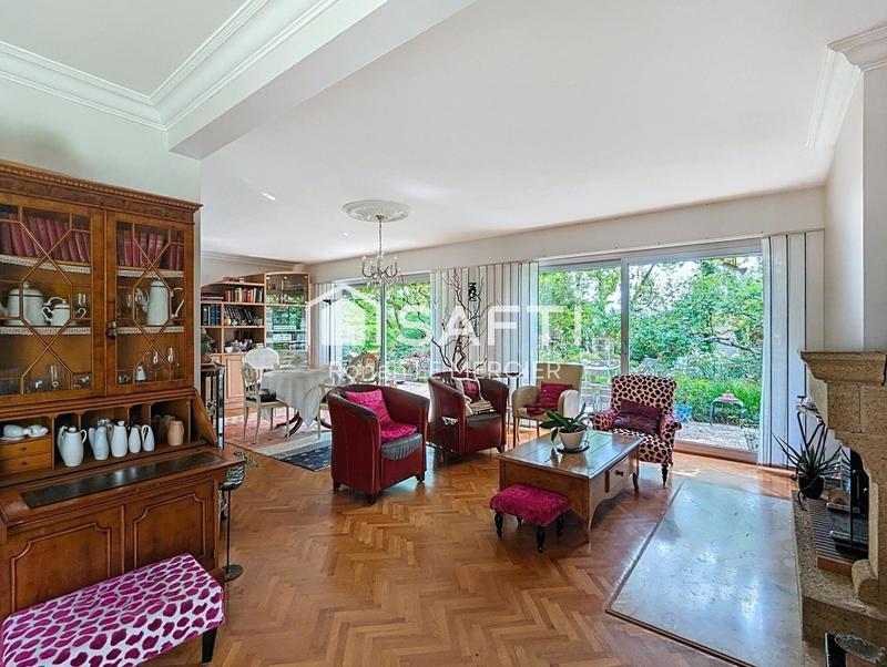 Maison - 151 m² - 7 pièces