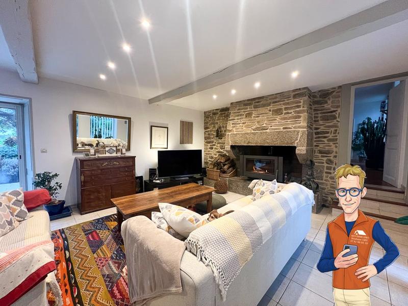 Maison ancienne - 295 m² - 7 pièces