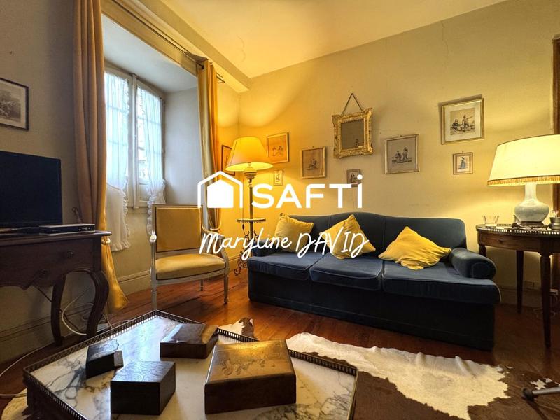 Maison de maîtres - 300 m² - 7 pièces