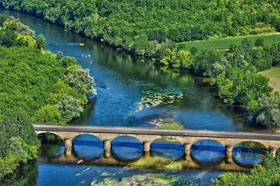 Manoir - 1 500 m² - 40 pièces