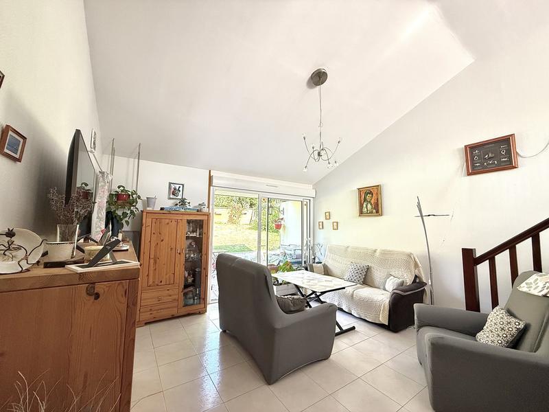 Maison - 99 m² - 5 pièces