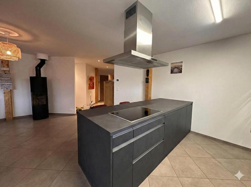 Maison - 228 m² - 6 pièces