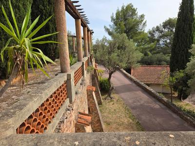 Villa - 322 m² - 12 pièces