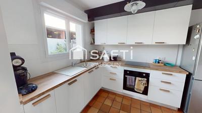 Maison - 185 m² - 9 pièces