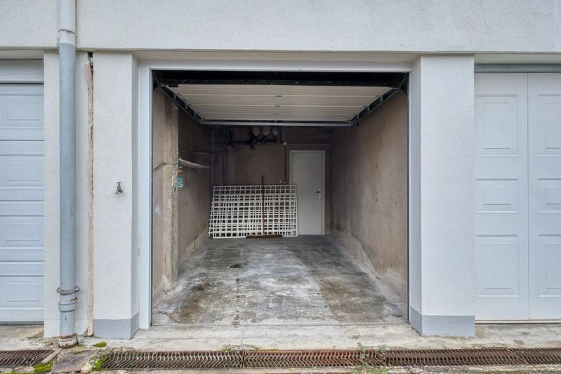 Appartement - 179 m² - 10 pièces