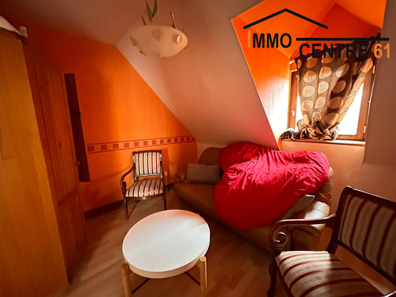 Maison - 238 m² - 10 pièces