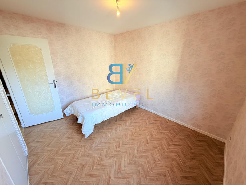 Appartement - 90 m² - 3 pièces