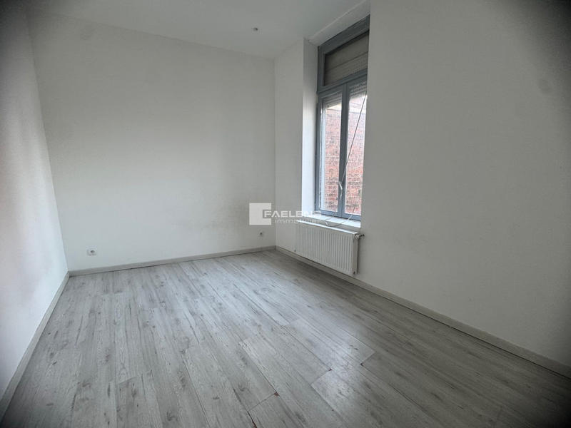 Immeuble - 160 m² - 7 pièces