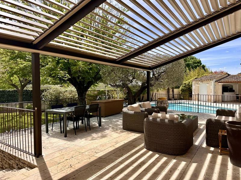 Maison - 300 m² - 6 pièces