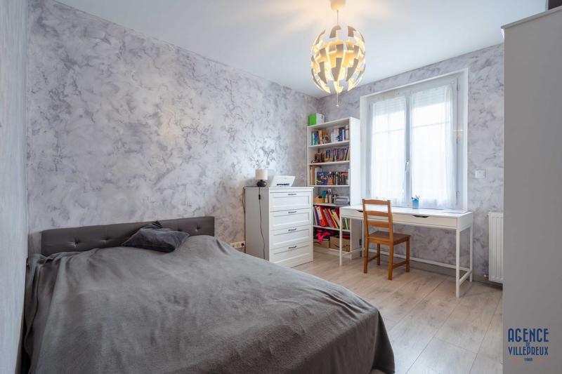 Appartement - 97 m² - 5 pièces