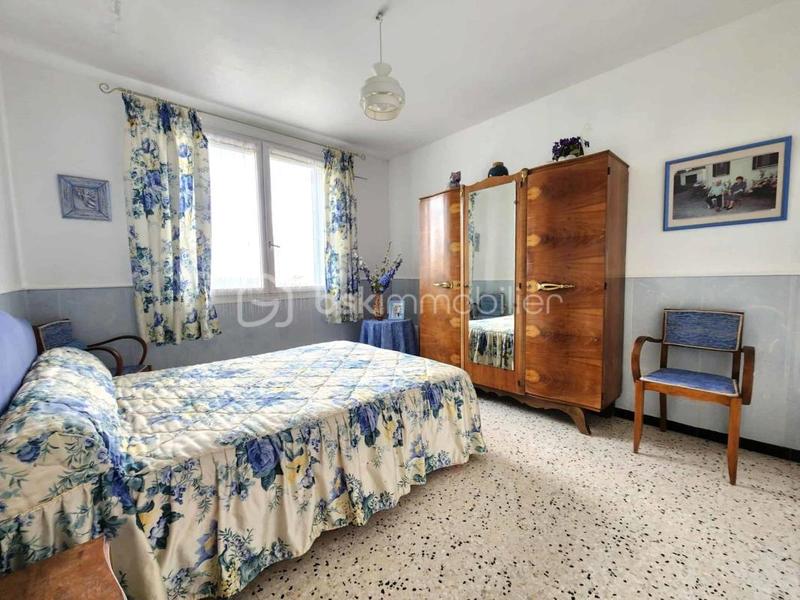 Villa - 214 m² - 9 pièces