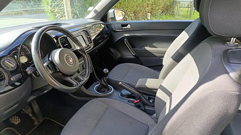 Volkswagen Coccinelle II 2.0 Tdi 110 Cabriolet