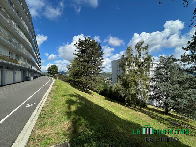 Appartement - 75 m² - 4 pièces