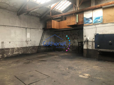 Local d'activités - 210 m²