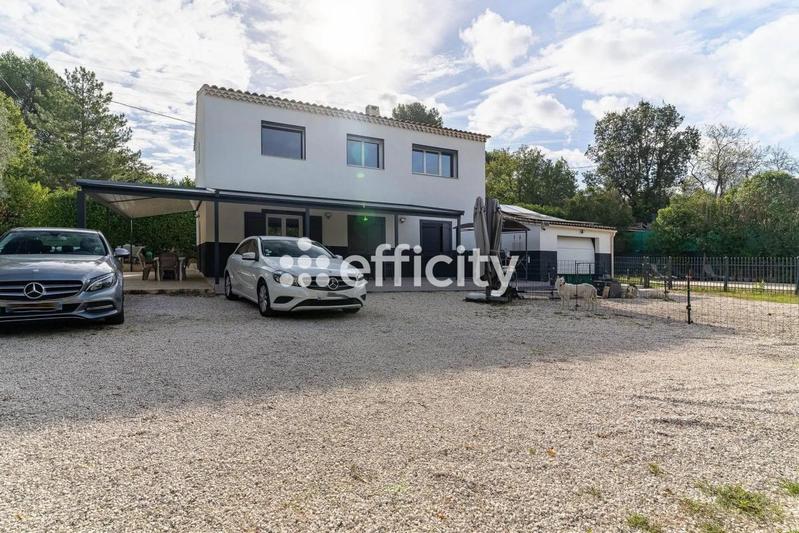 Maison - 166 m² - 6 pièces