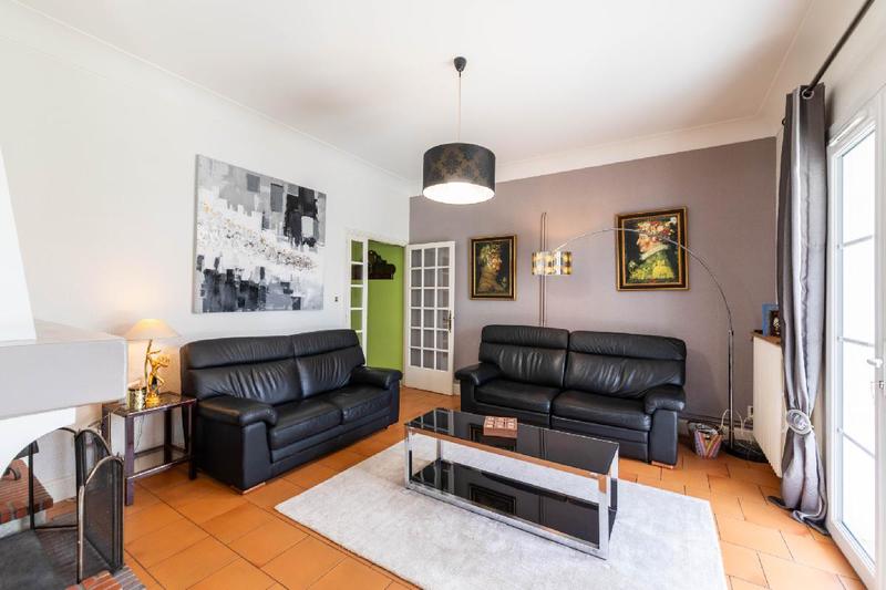 Maison - 181 m² - 8 pièces