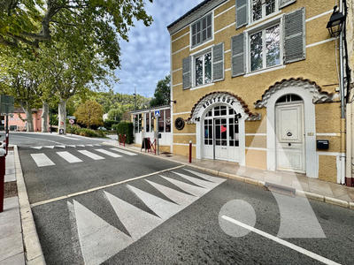 Local commercial - 145 m²