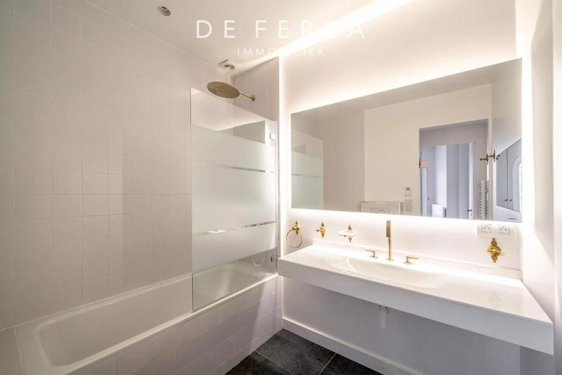 Appartement - 191 m² - 5 pièces